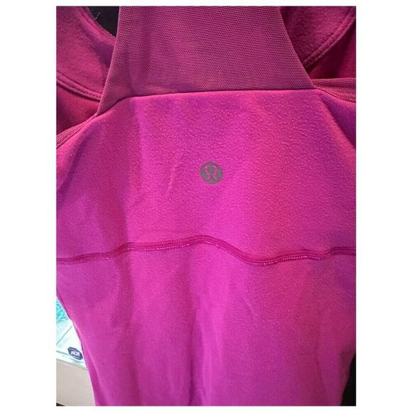 Lululemon Tank Top Magenta Scoop Mesh Racer T- Back Built in Shelf Bra | Size 6 - Picture 10 of 14